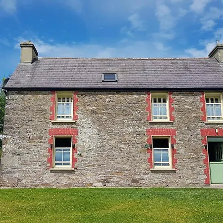 Séjour chez l'habitant Traditional Irish Farmhouse *